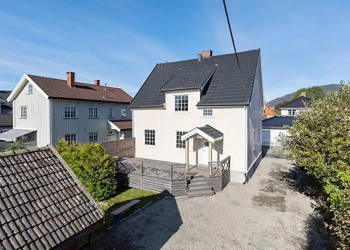 Sentral Og Koselig Leilighet! * Lillehammer