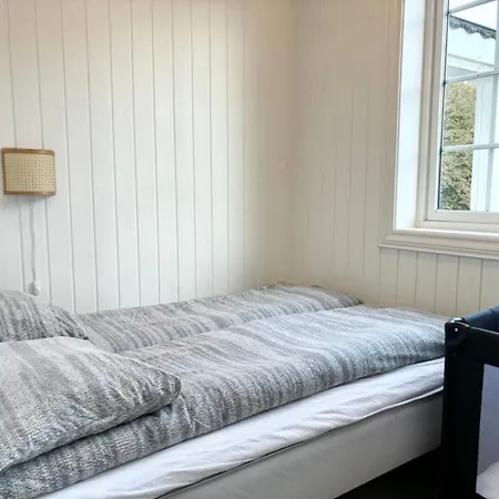 شقة Sentral Og Koselig Leilighet!